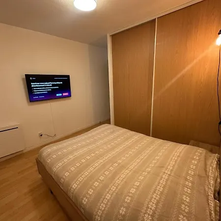 Superbe En Avec Piscine Apartment La Riviere-Saint-Sauveur