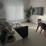 Superbe En Avec Piscine شقة