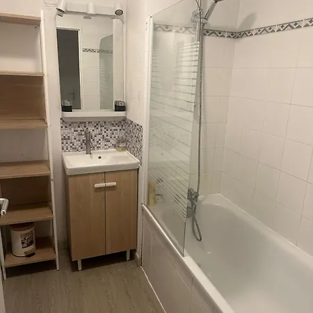 Superbe En Avec Piscine Apartman
